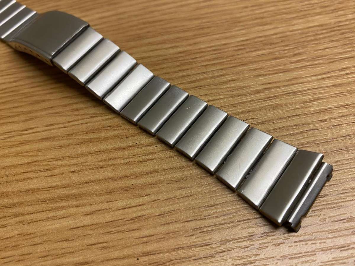 PULSAR - 18mm stainless steel bracelet