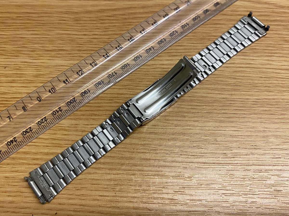 PULSAR - 18mm stainless steel bracelet
