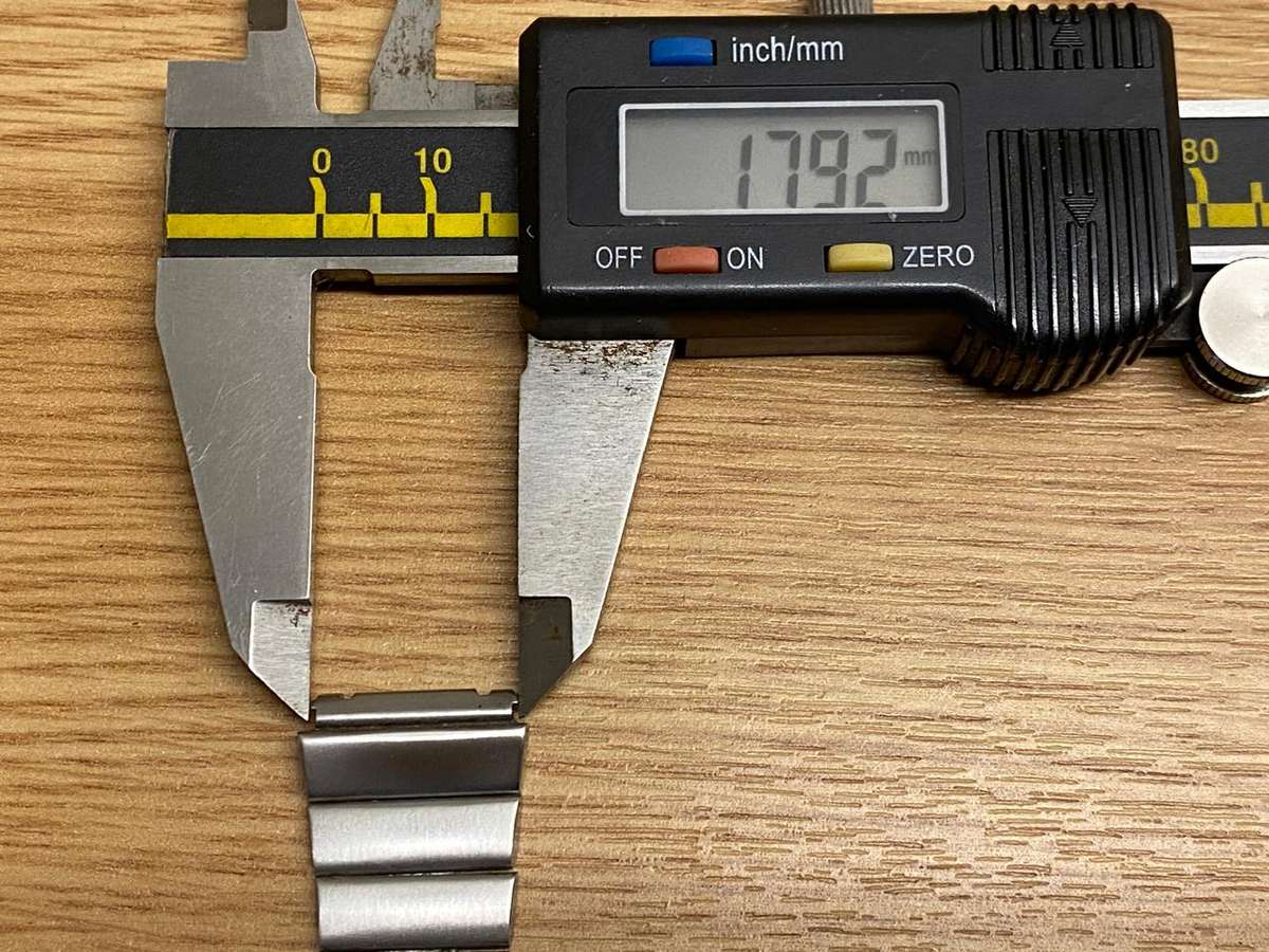 PULSAR - 18mm stainless steel bracelet