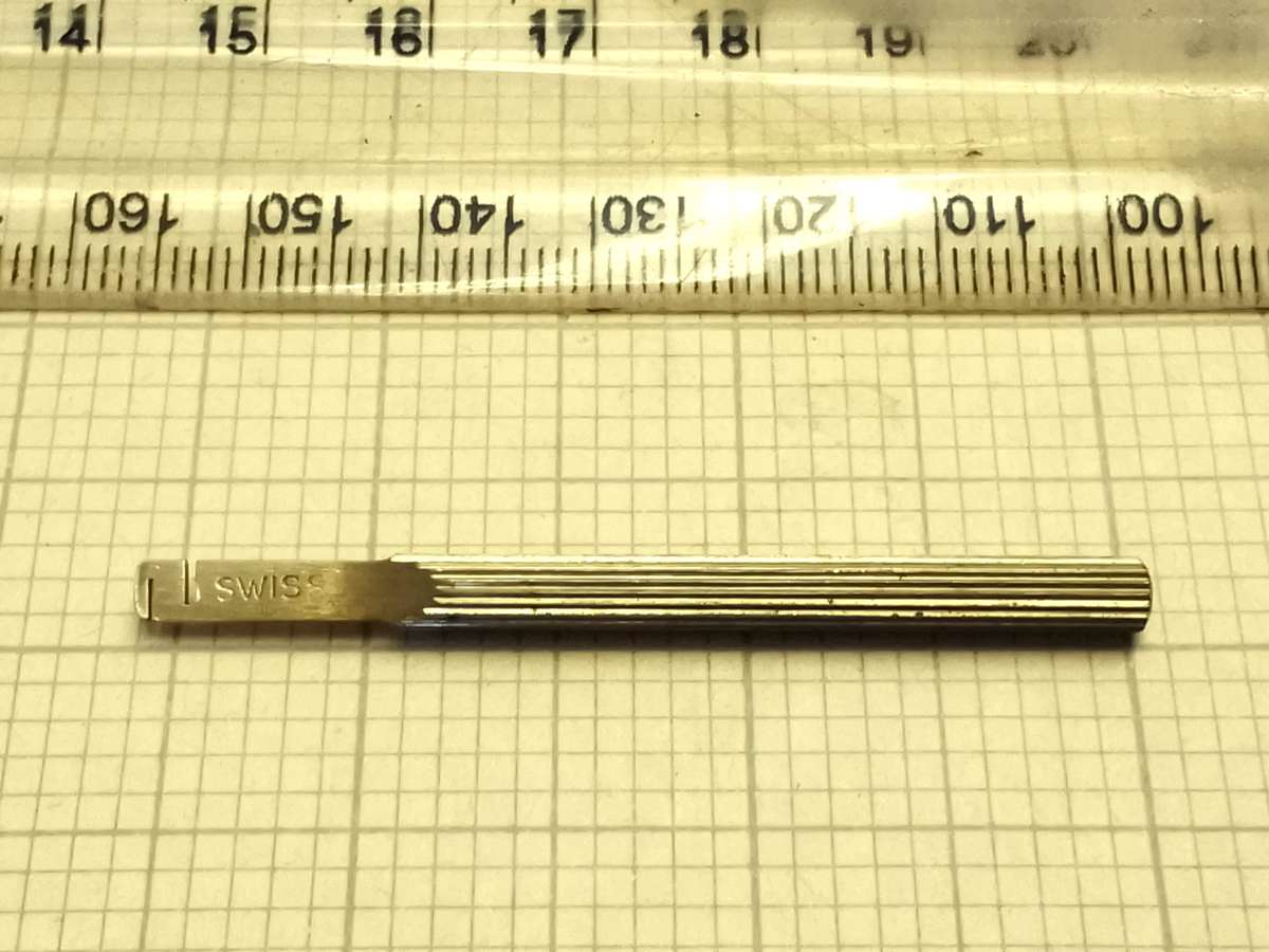 Watchmakers pivot straightener