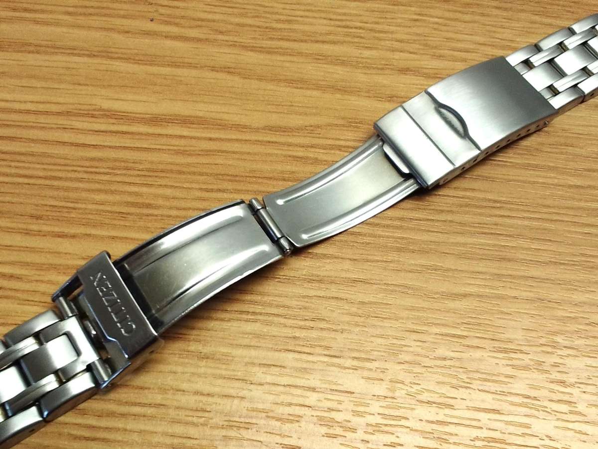 CITIZEN - used 20mm stainless steel bracelet