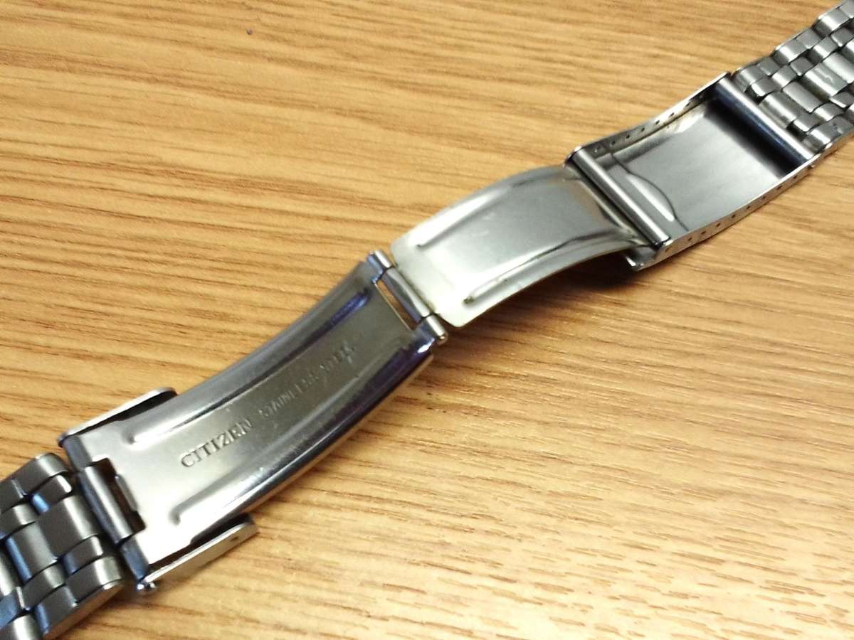 CITIZEN - used 20mm stainless steel bracelet