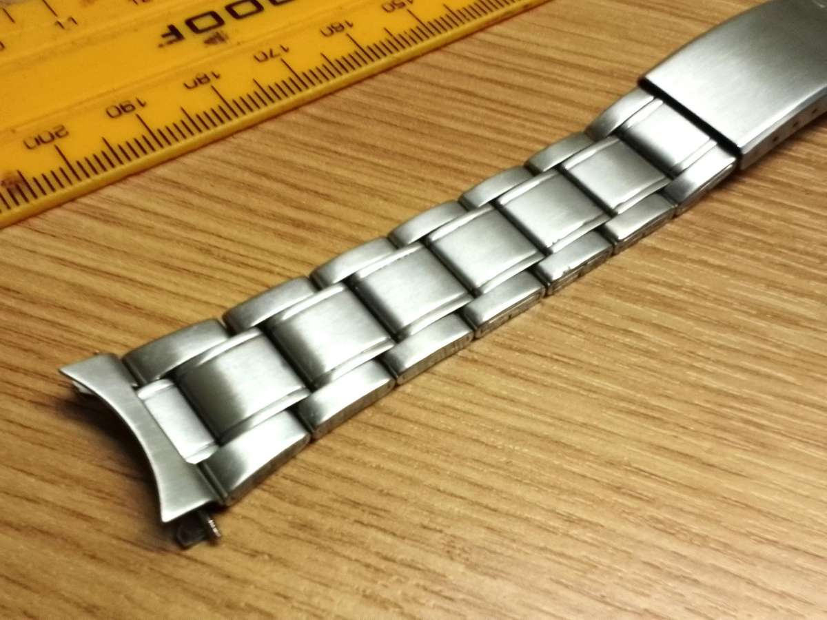 CASIO - 19mm stainless steel bracelet