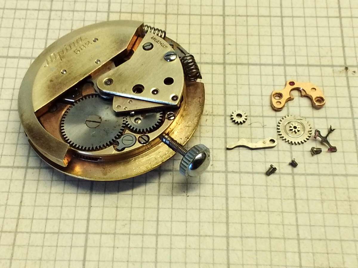 ALPINA caliber 582 bumper movement - parts/repair