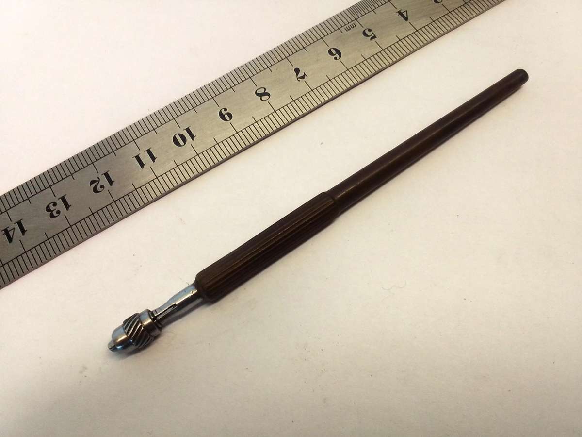 Watchmakers pin vise