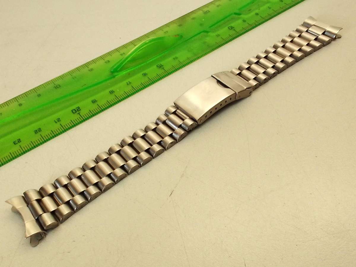 Used 20mm stainless steel bracelet - curved end links
