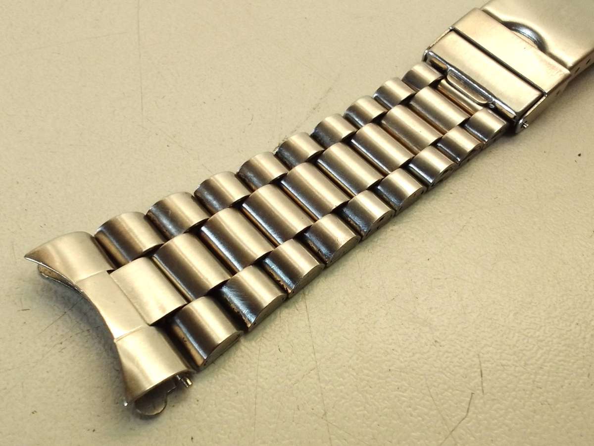Used 20mm stainless steel bracelet - curved end links