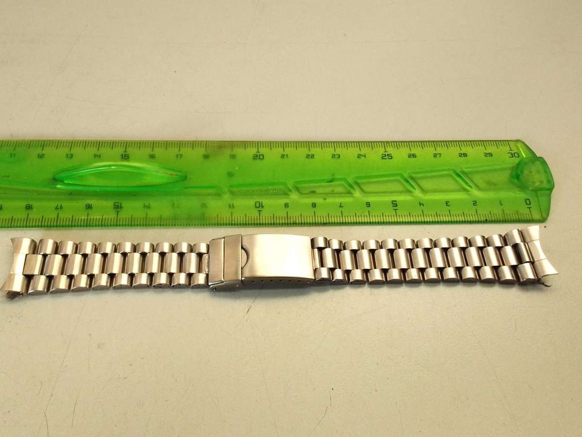 Used 20mm stainless steel bracelet - curved end links