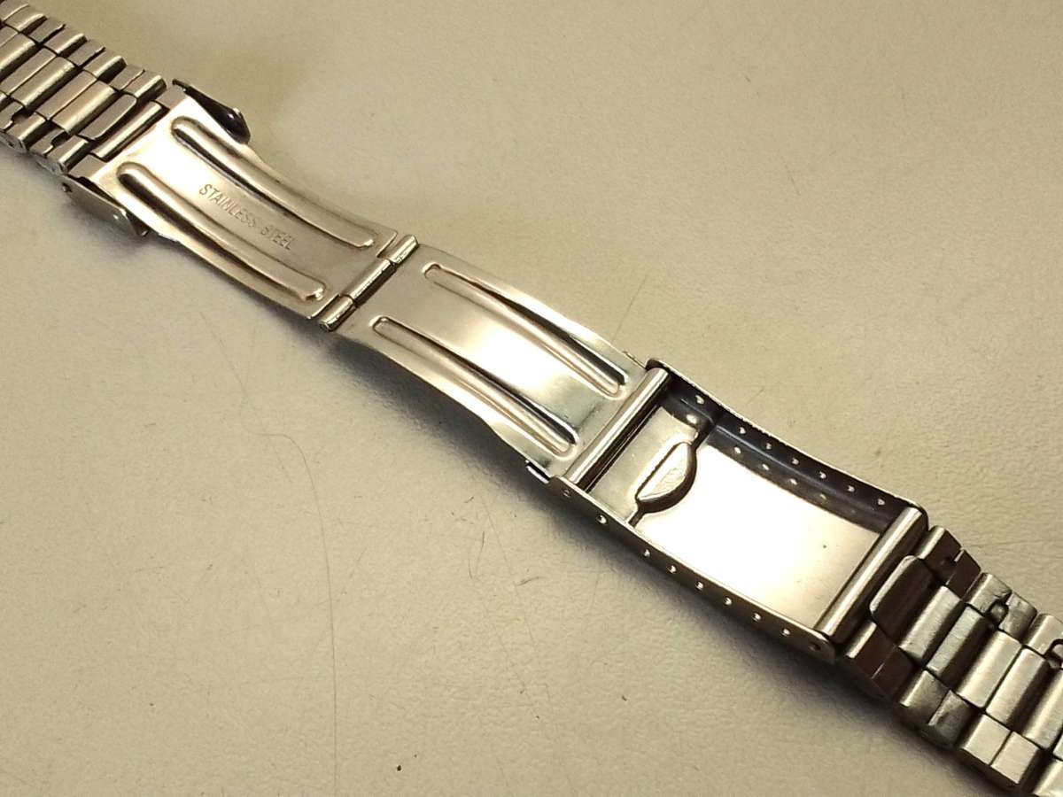 Used 20mm stainless steel bracelet - curved end links