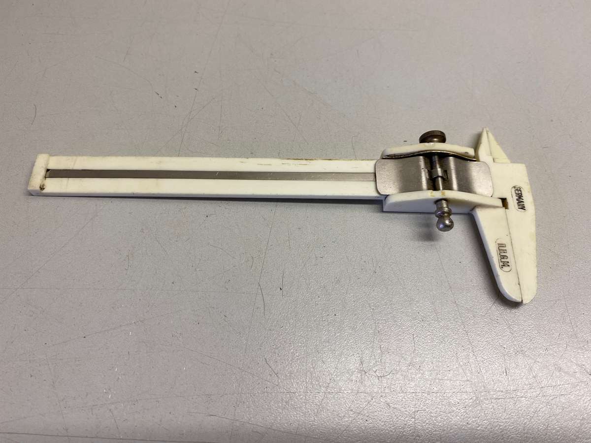 DGBM - vernier measuring caliper