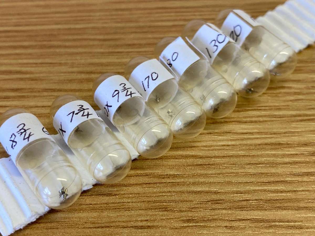 PESEUX - balance staffs