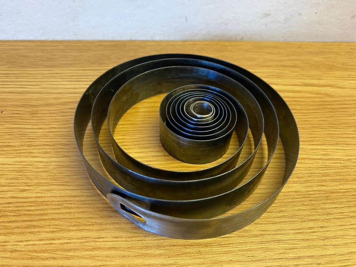 19mm clock mainspring - lot 1