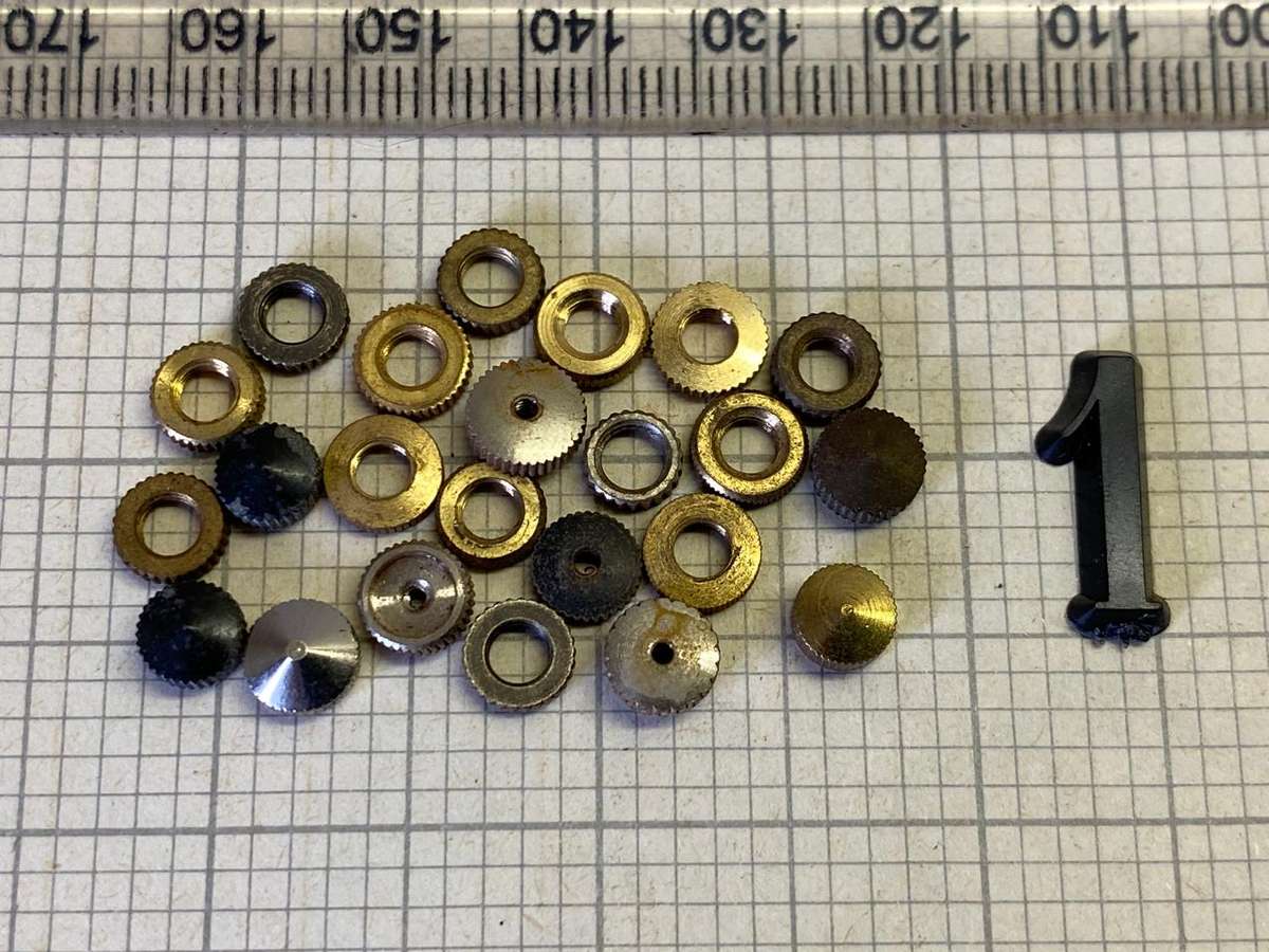 Clock hand nuts - 20+ pieces - lot 1