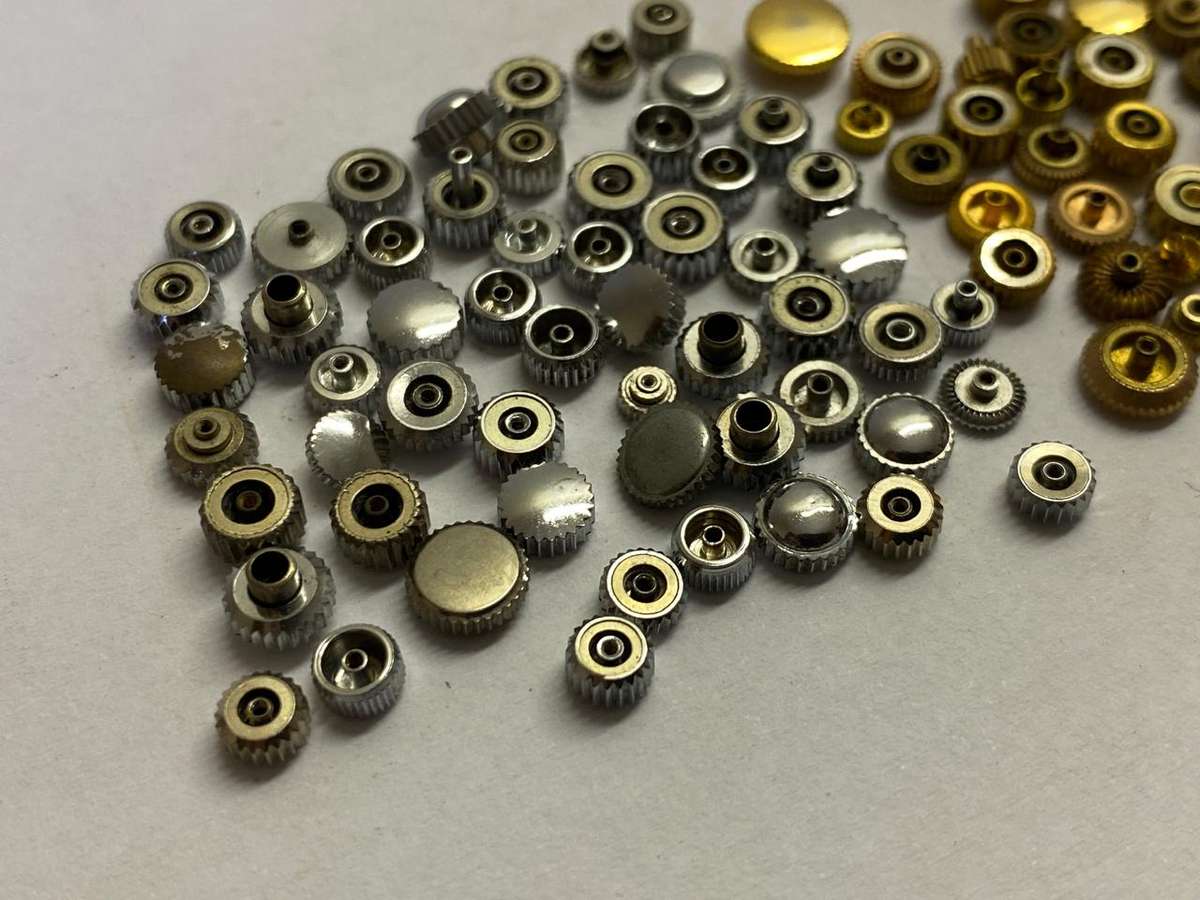 Assorted used watch crowns - 100+ pieces - lot 2