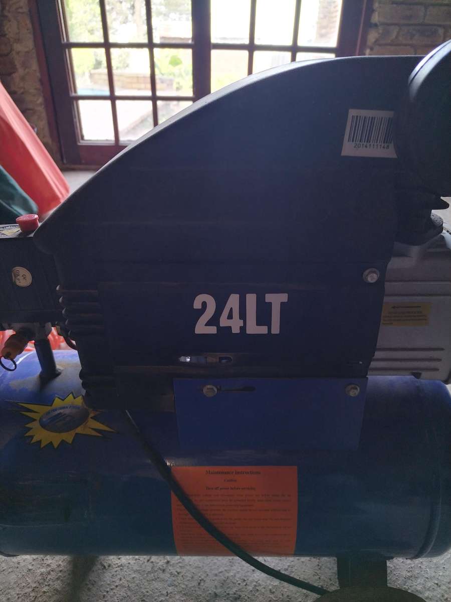 MAC AFRIC 24 Litre 1.45 KW (2 HP) Air Compressor