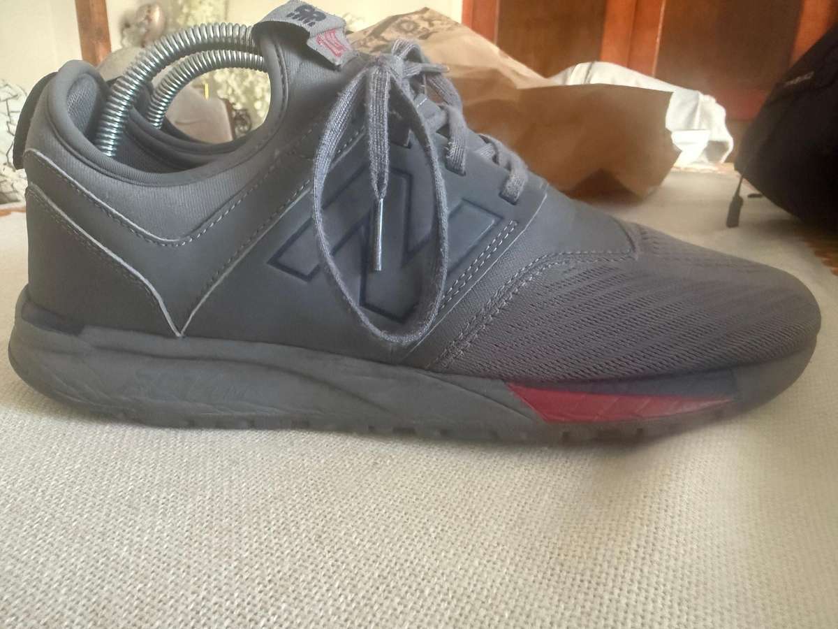 New Balance 247 Grey UK8 Used