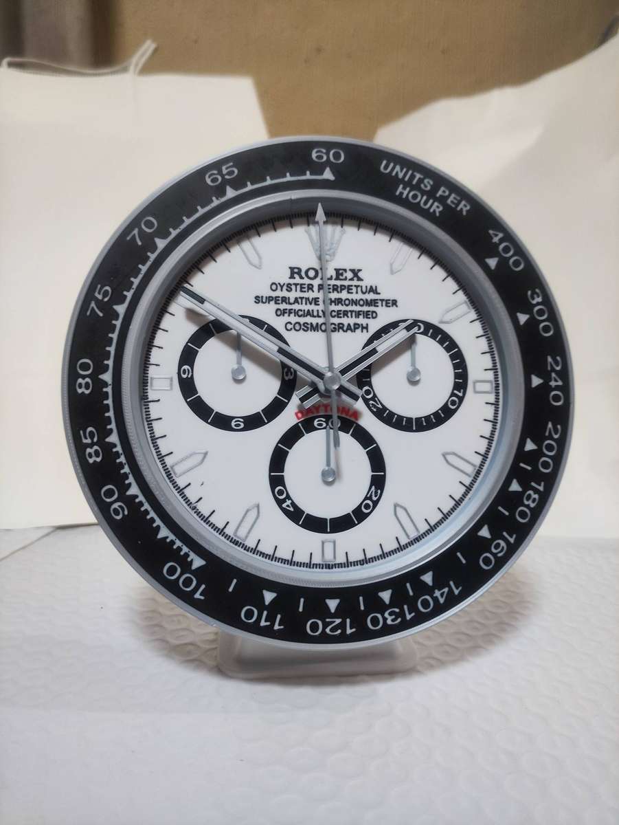 Daytona Inspired Fan Art Desk Clock - White dial