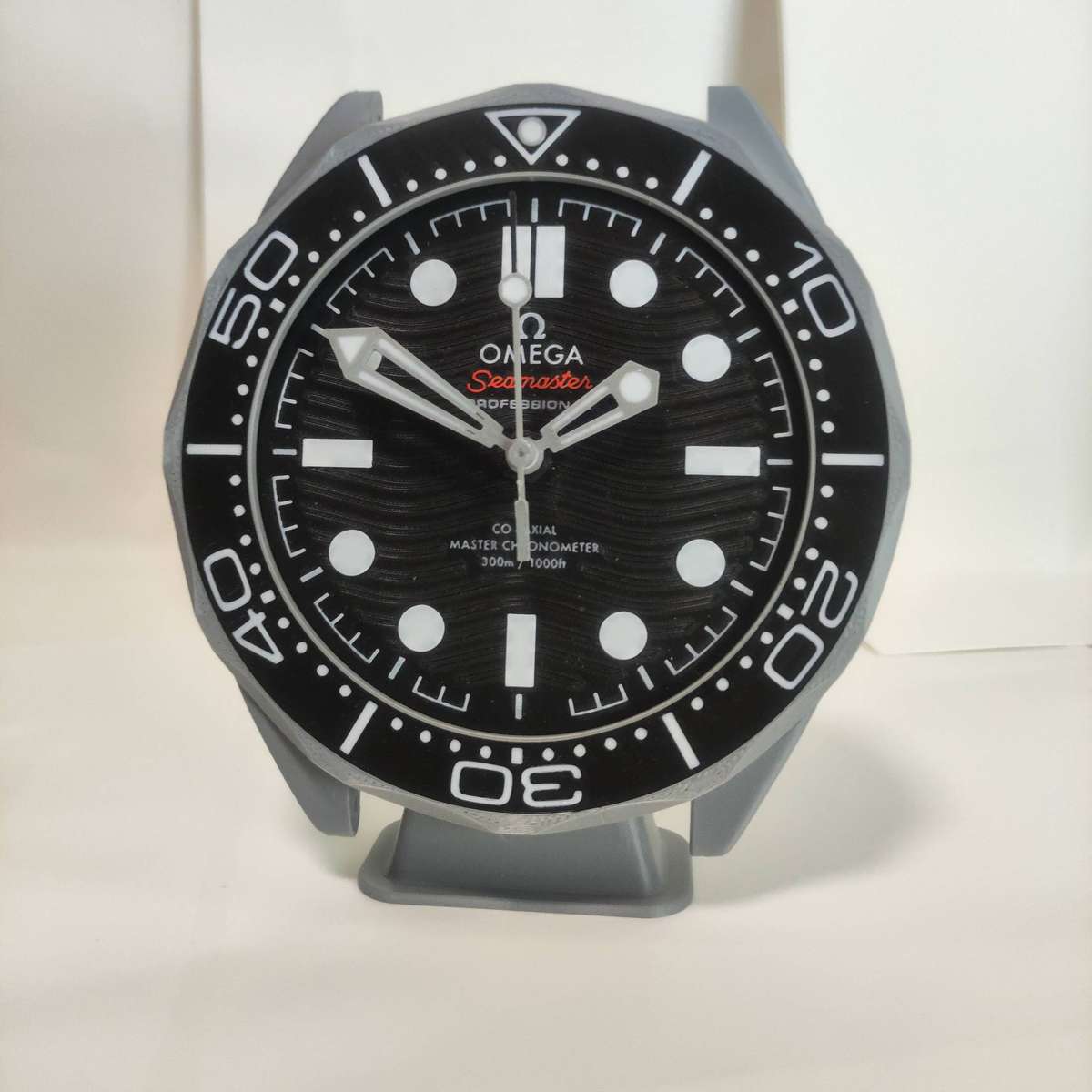 Seamaster 300 Black - Desk top sized eye candy