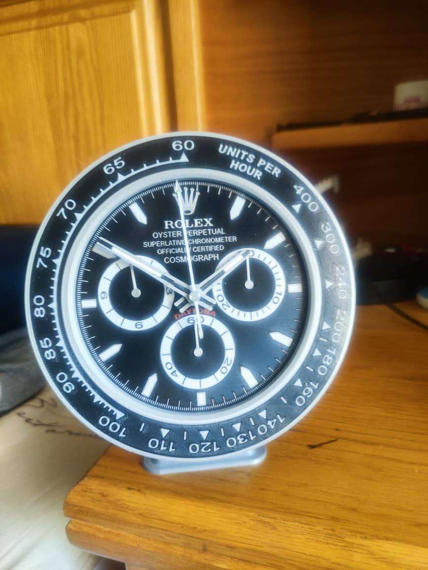 Daytona Inspired Fan Art Desk Clock - Black dial