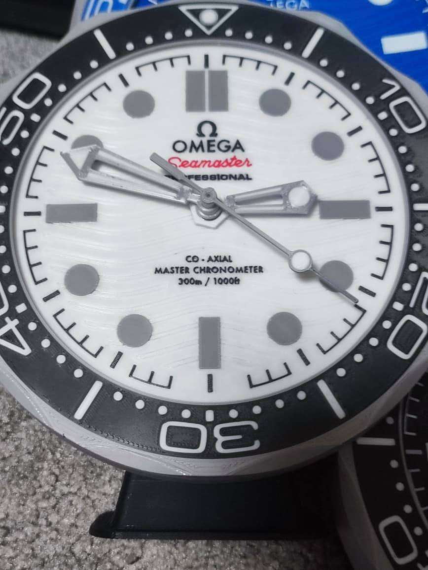 SeaMaster Diver Inspired - Desk Clock - White face