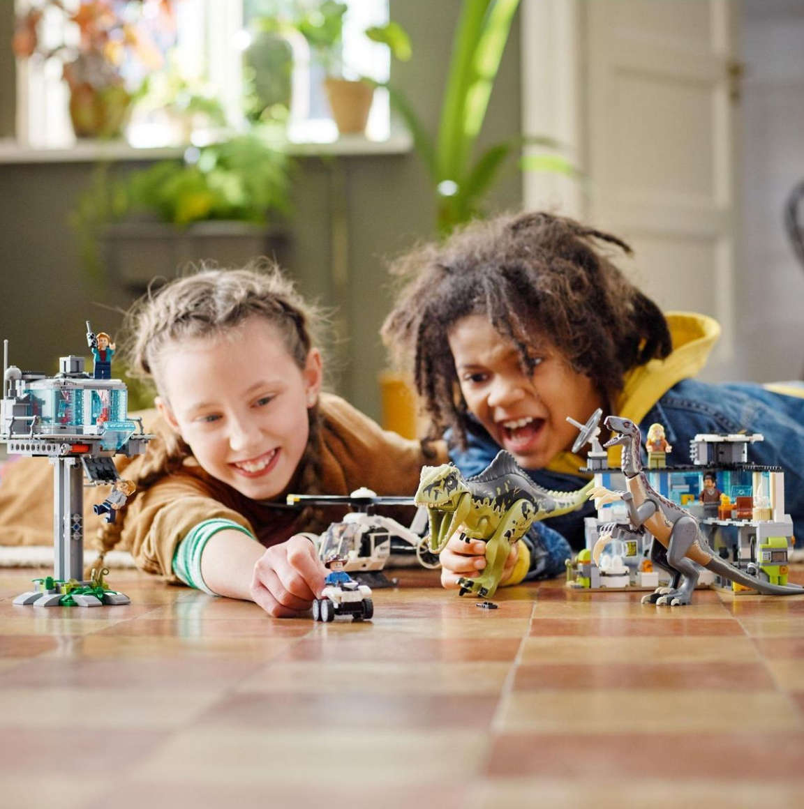 LEGO® Jurassic World Giganotosaurus & Therizinosaurus Attack 76949 Building Toy Cars (658 Pieces)