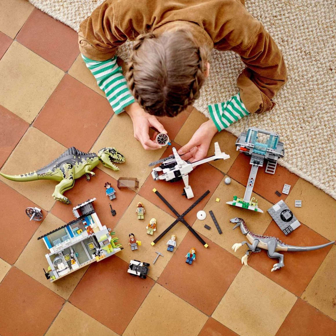 LEGO® Jurassic World Giganotosaurus & Therizinosaurus Attack 76949 Building Toy Cars (658 Pieces)