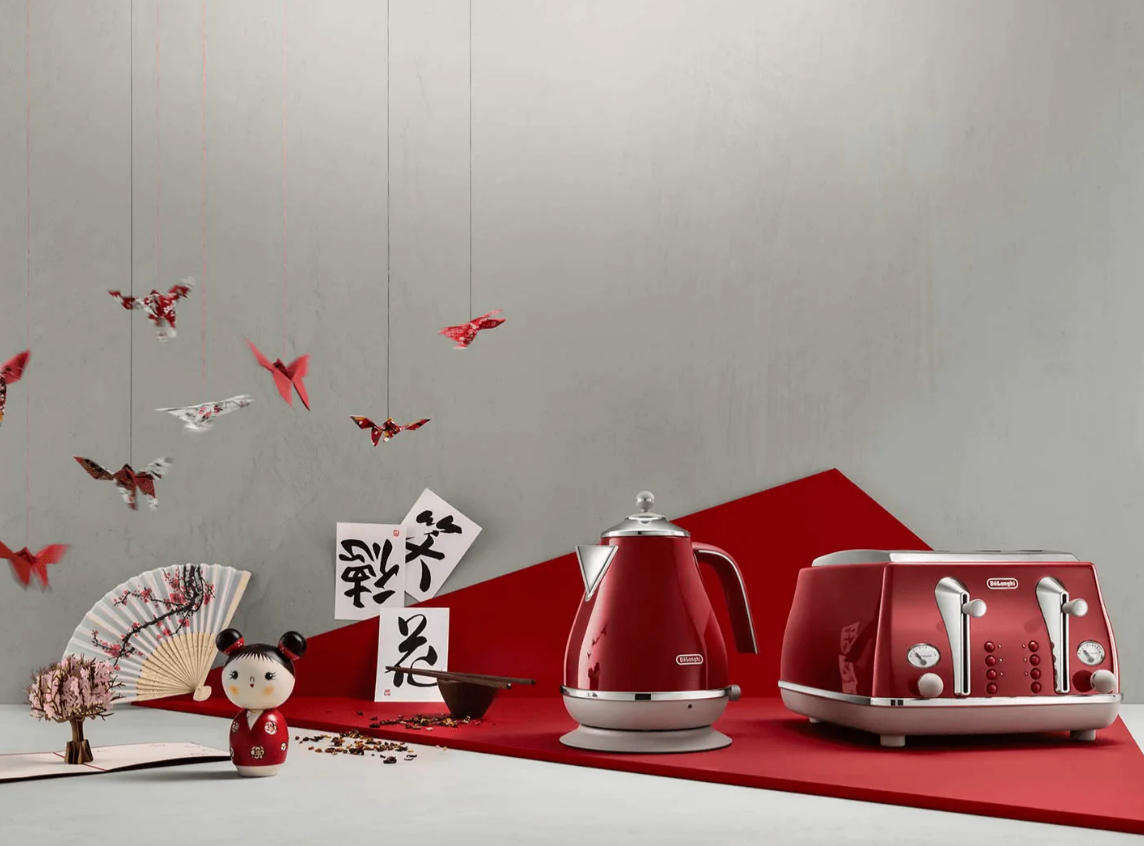 DeLonghi Icona Capitals Kettle, Tokyo Red