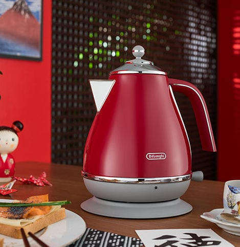 DeLonghi Icona Capitals Kettle, Tokyo Red