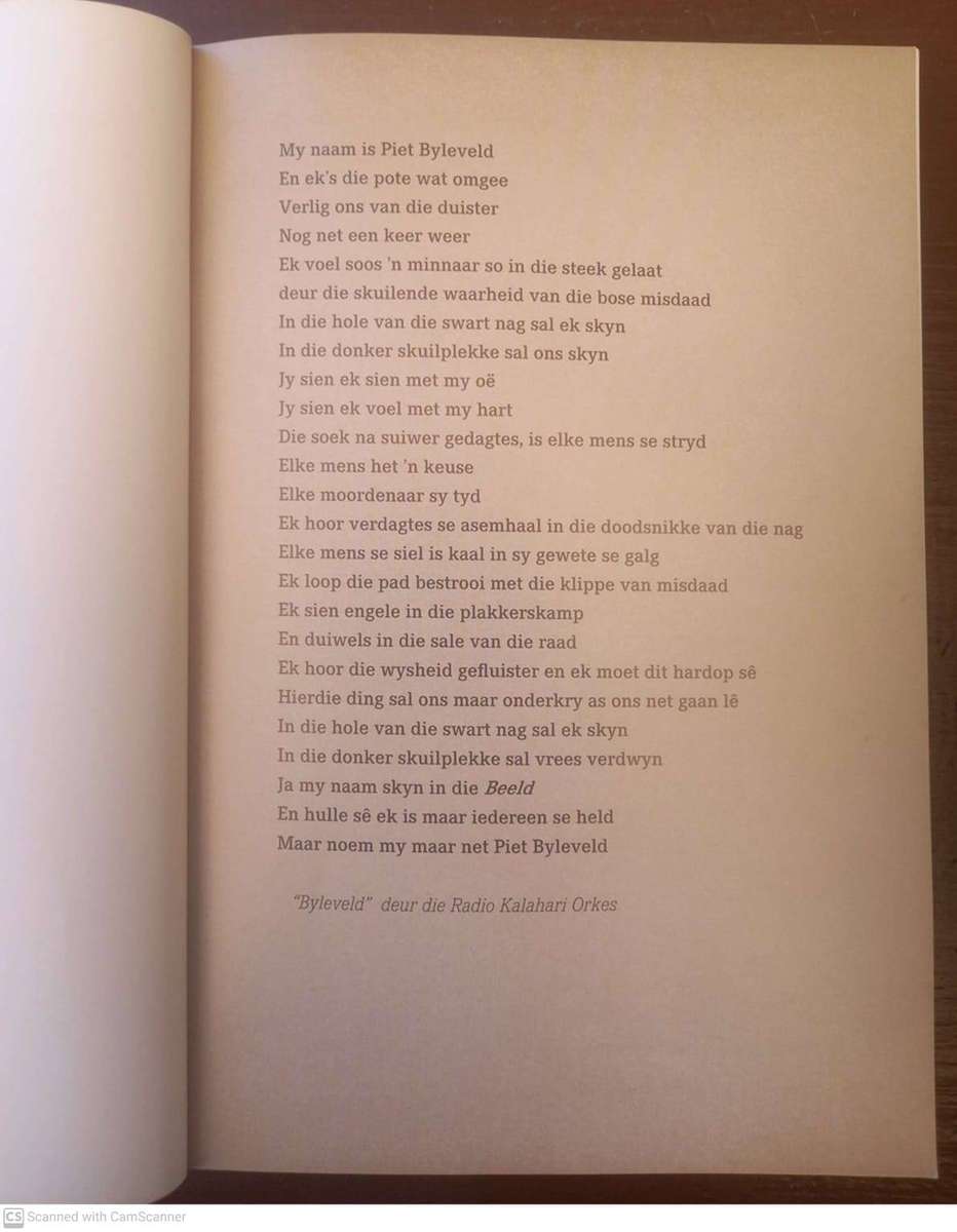 Byleveld: dossier van 'n baasspeurder --  Hanlie Retief