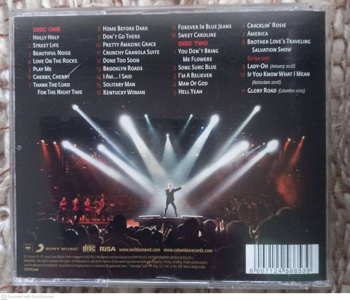 Neil Diamond -- Hot August Night / NYC (Live From Madison Square Garden)