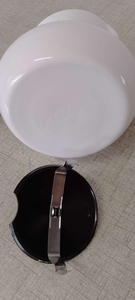 A VINTAGE CORNING WARE STOVE TOP COFFEE / TEA POT 3 CUP