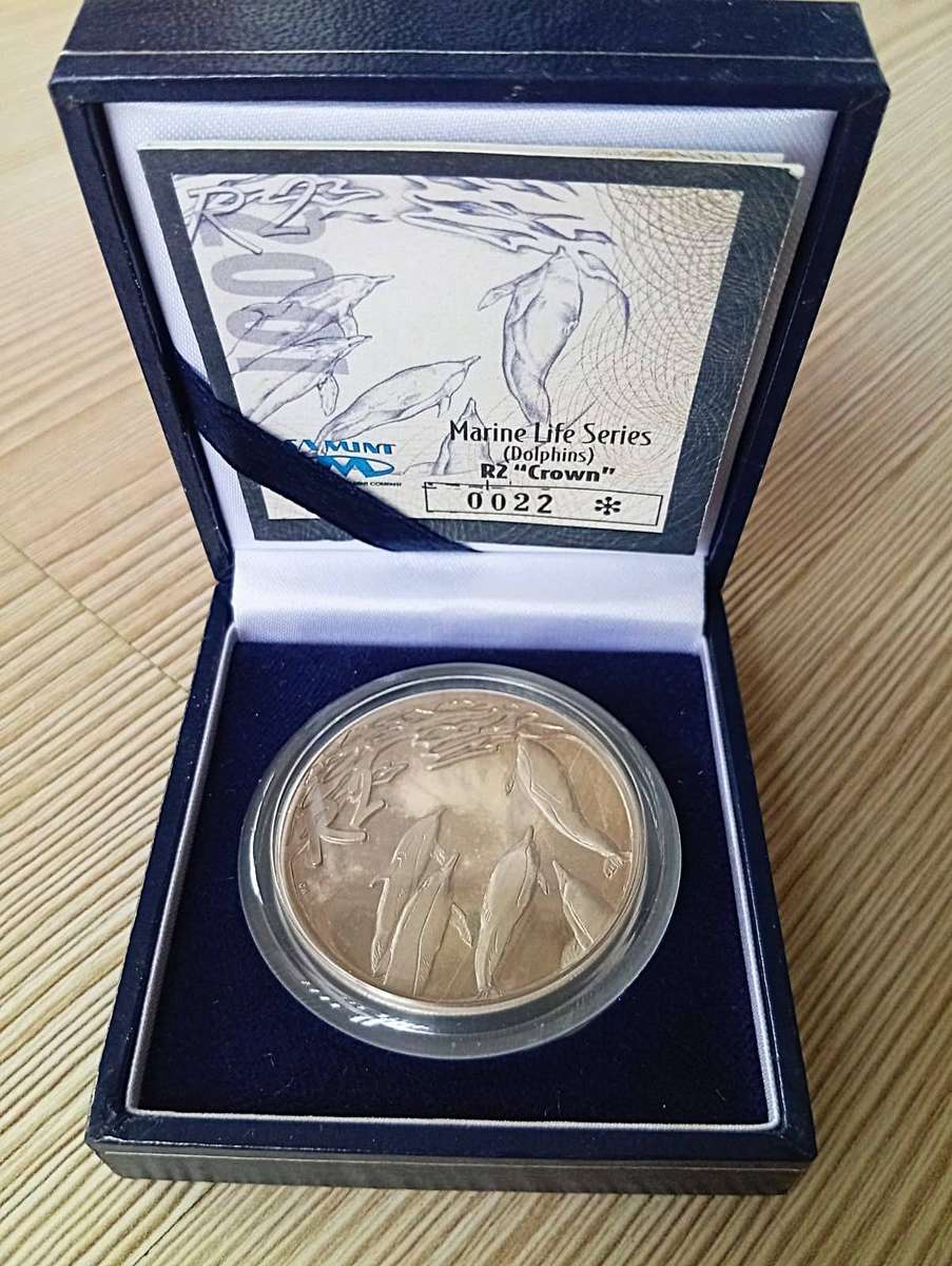 2001 SILVER Proof R2 - Marine Dolphin - 1 Oz ***Collectable***