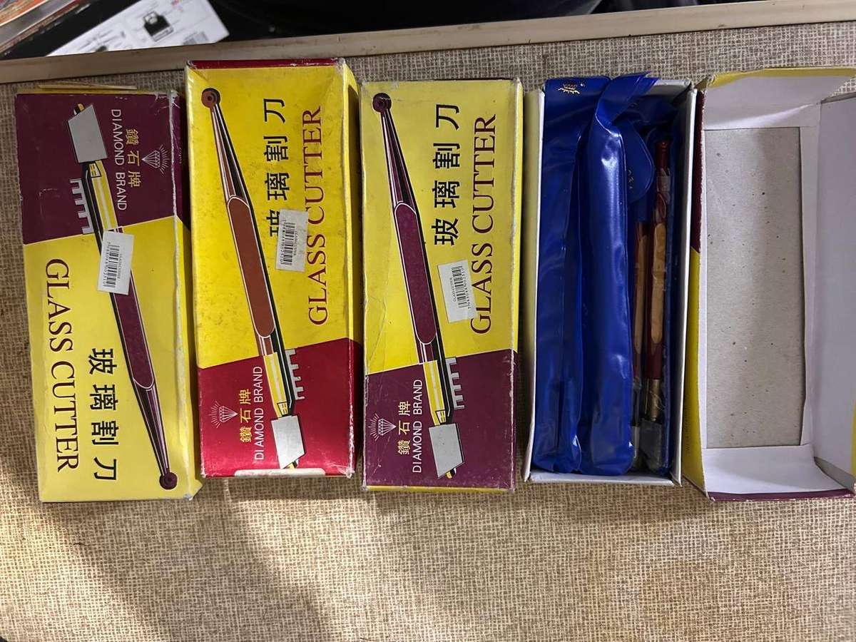 Diamond brand glass cutters 12 per box