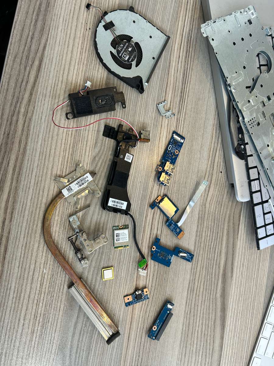 HP 250 G8 laptop spare parts