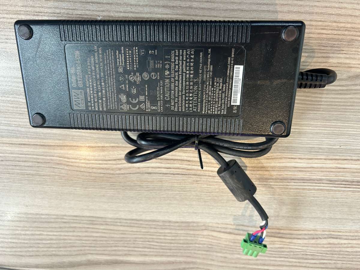 MEAN WELL 221W Power Brick AC/DC Adapter 24V dc Output, 0  9.2A Output