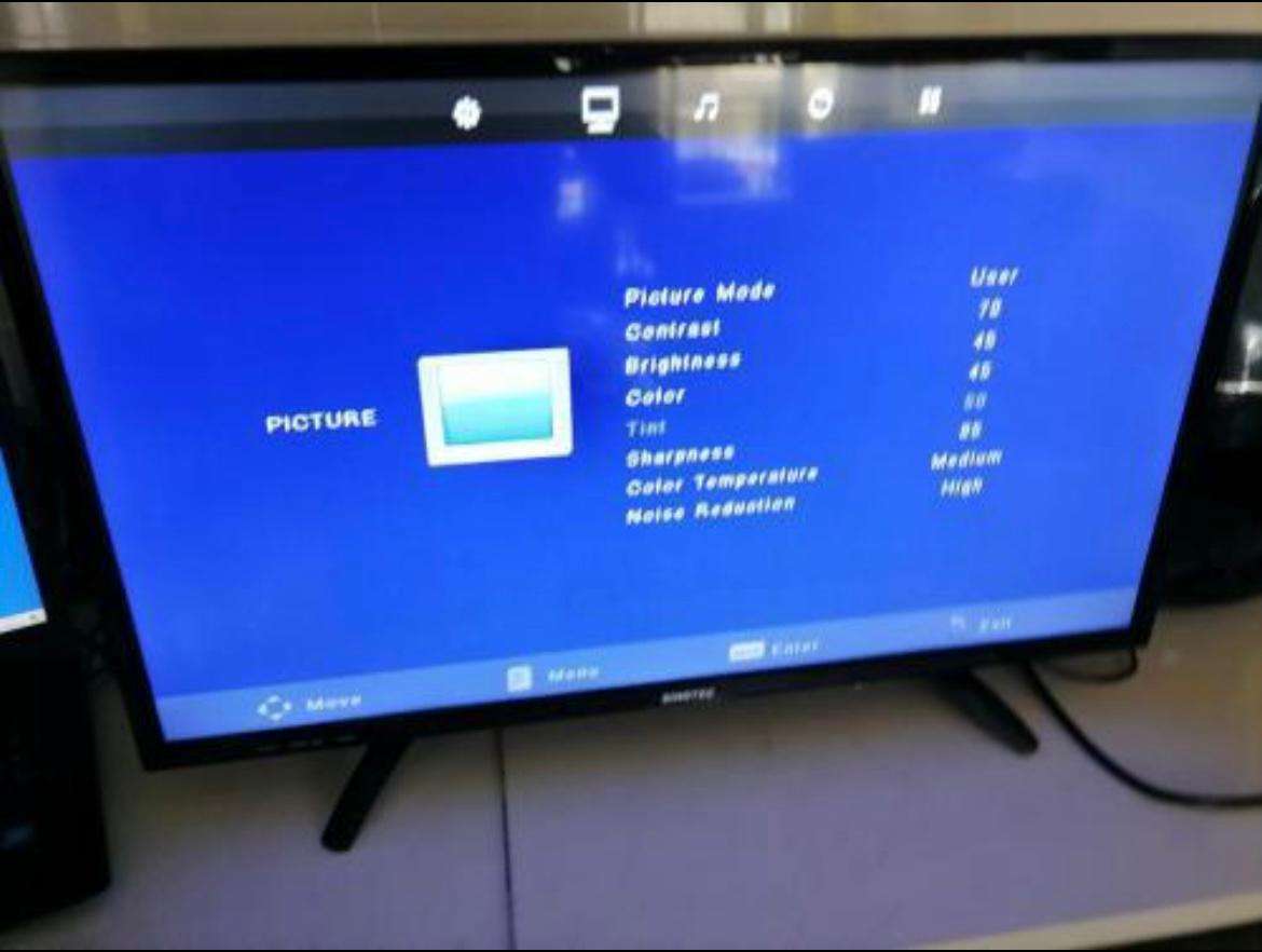 Sinotec 32 LED TV