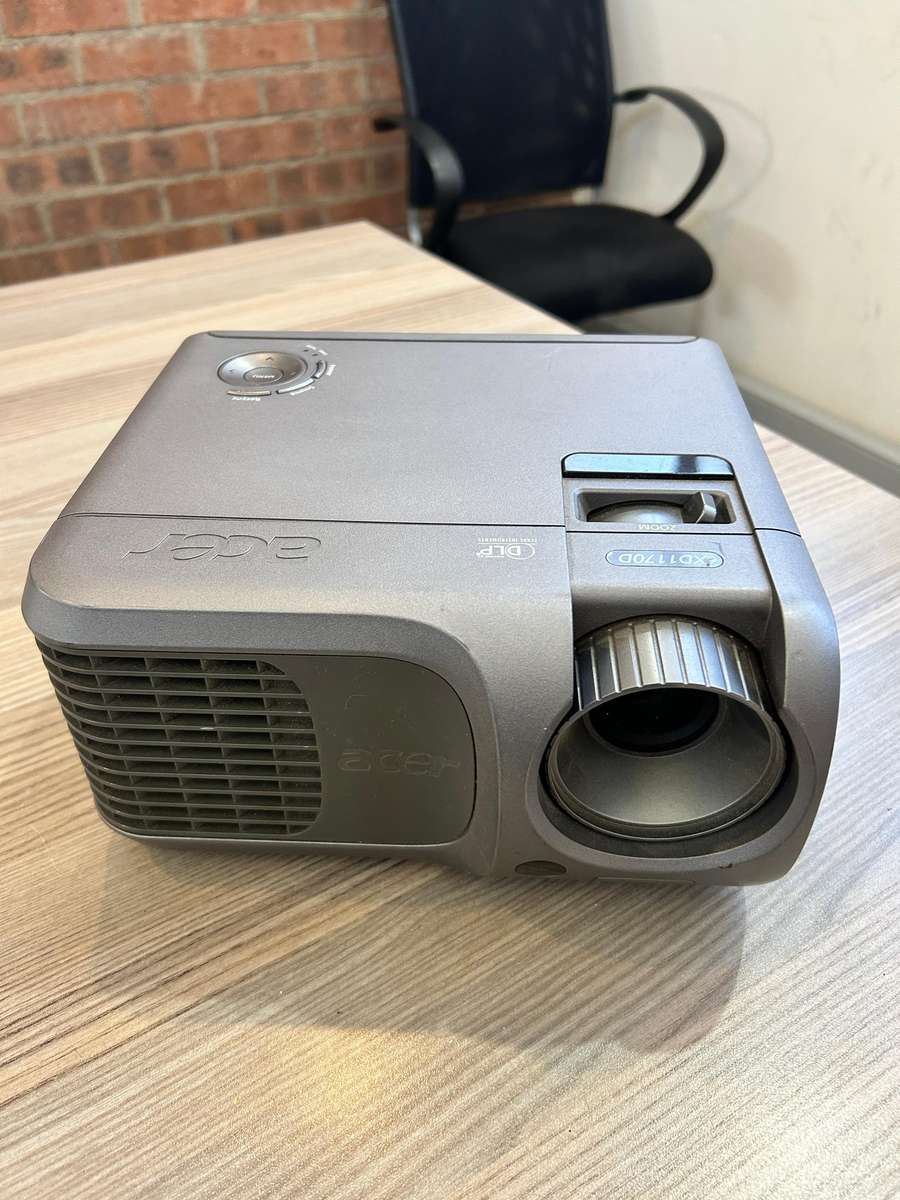 Acer DSV 0502 projector