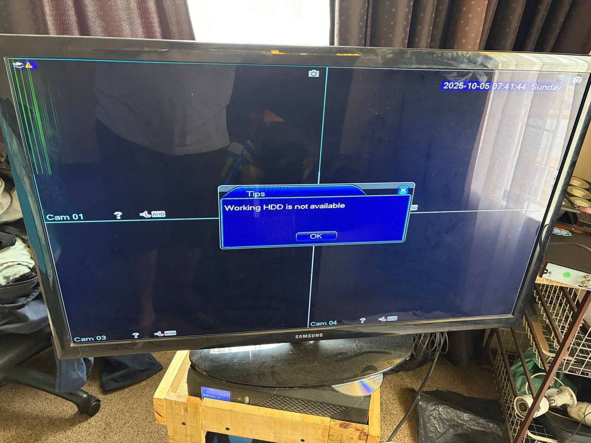 Samsung 40" TV - Faulty