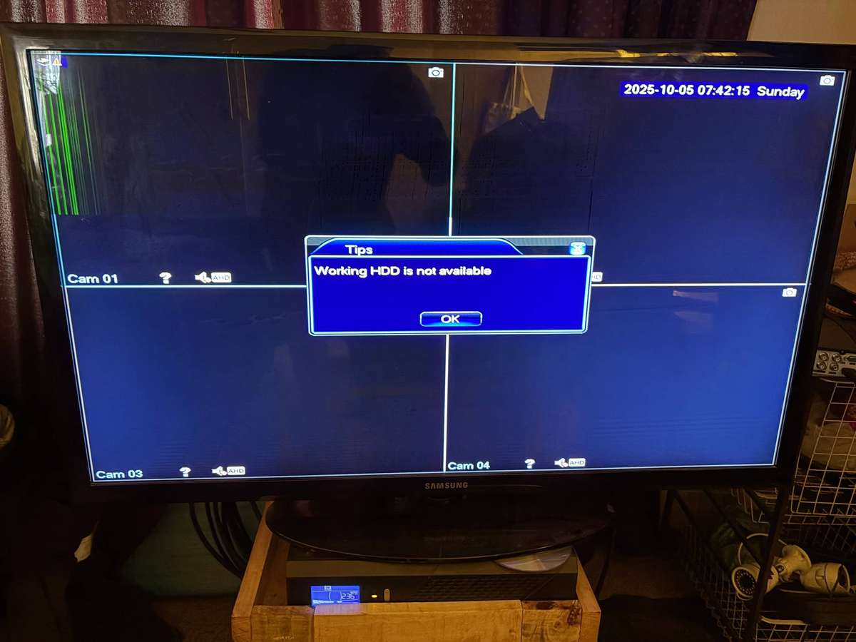 Samsung 40" TV - Faulty