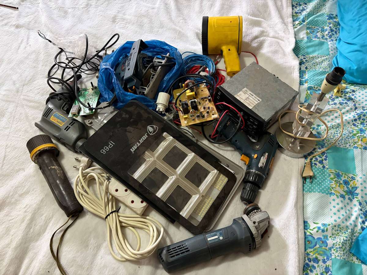 Electronics Lot 1 - Spares/repairs