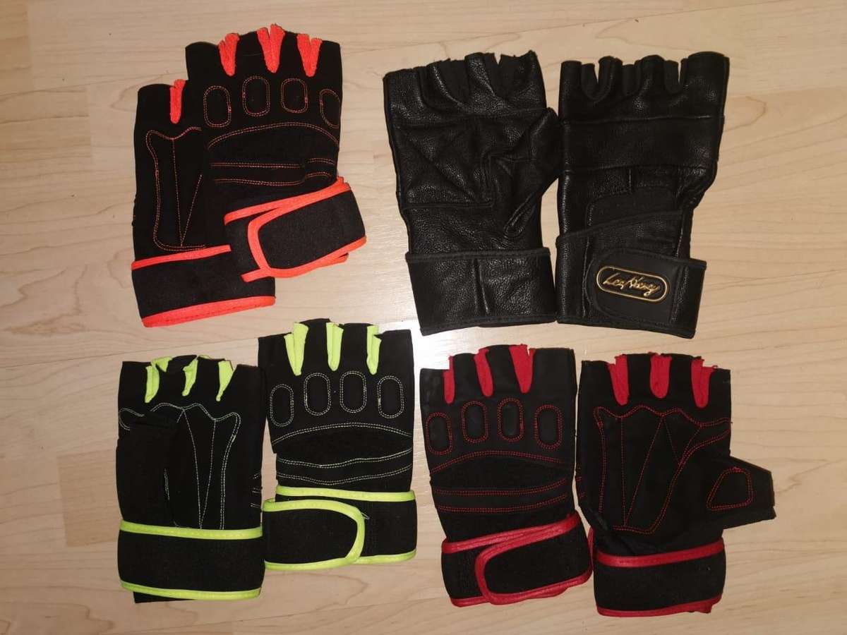 [Crazy R1.00 Clearance Sale] 4x Pairs of Gym Fitness Workout Gloves