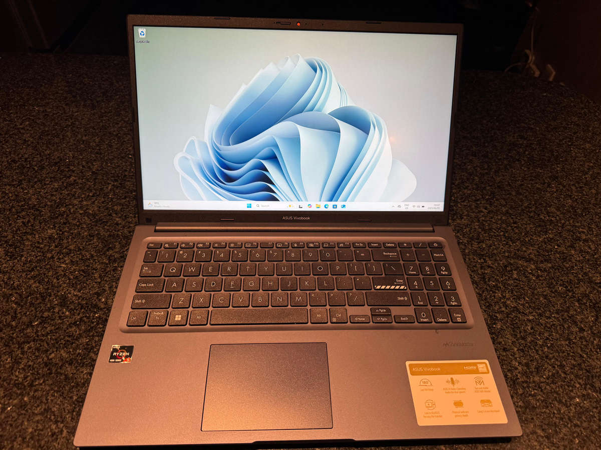 ASUS Vivobook 15