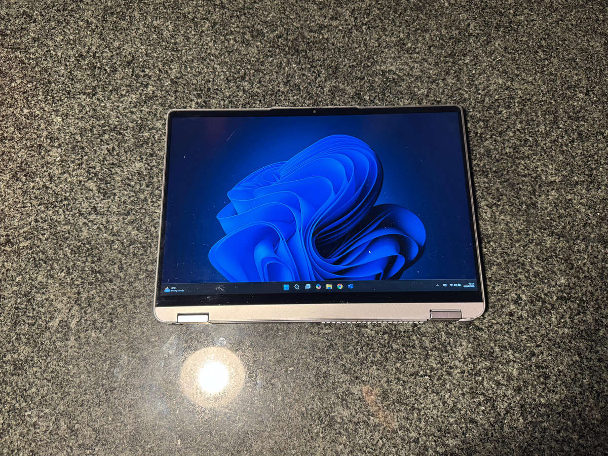 Lenovo IdeaPad Flex 5 14IRU8 82Y00093SA 13th Gen Intel Core i5-1335U up to 4.60GHz and Pen