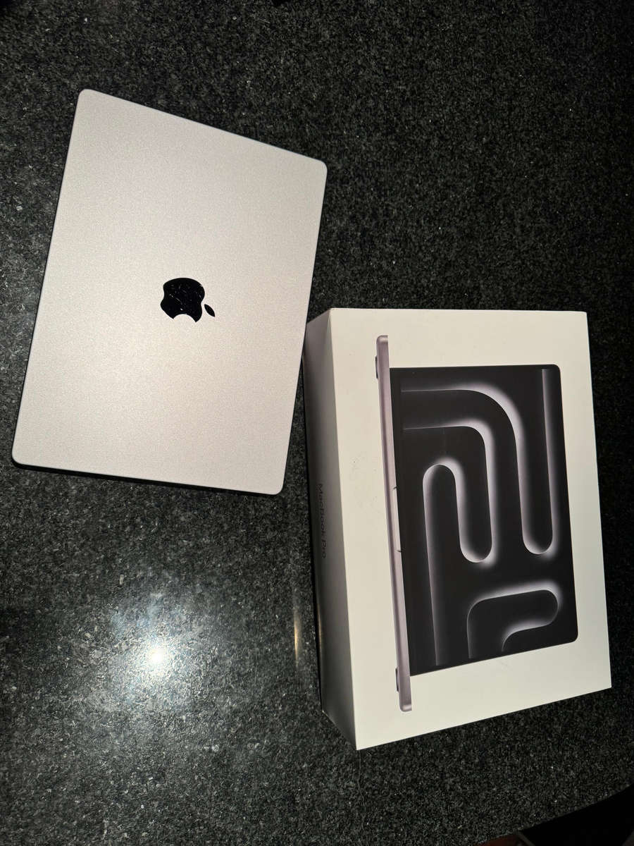 Apple Macbook Pro 14inch M3 with chip 8-core CPU and 10-core GPU 512GB SSD