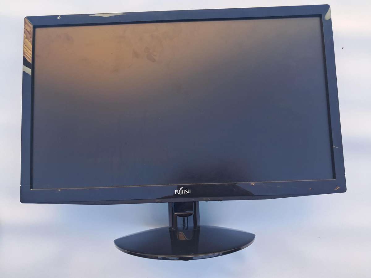 20" LCD Monitor - Fujitsu L20T: 2 LED