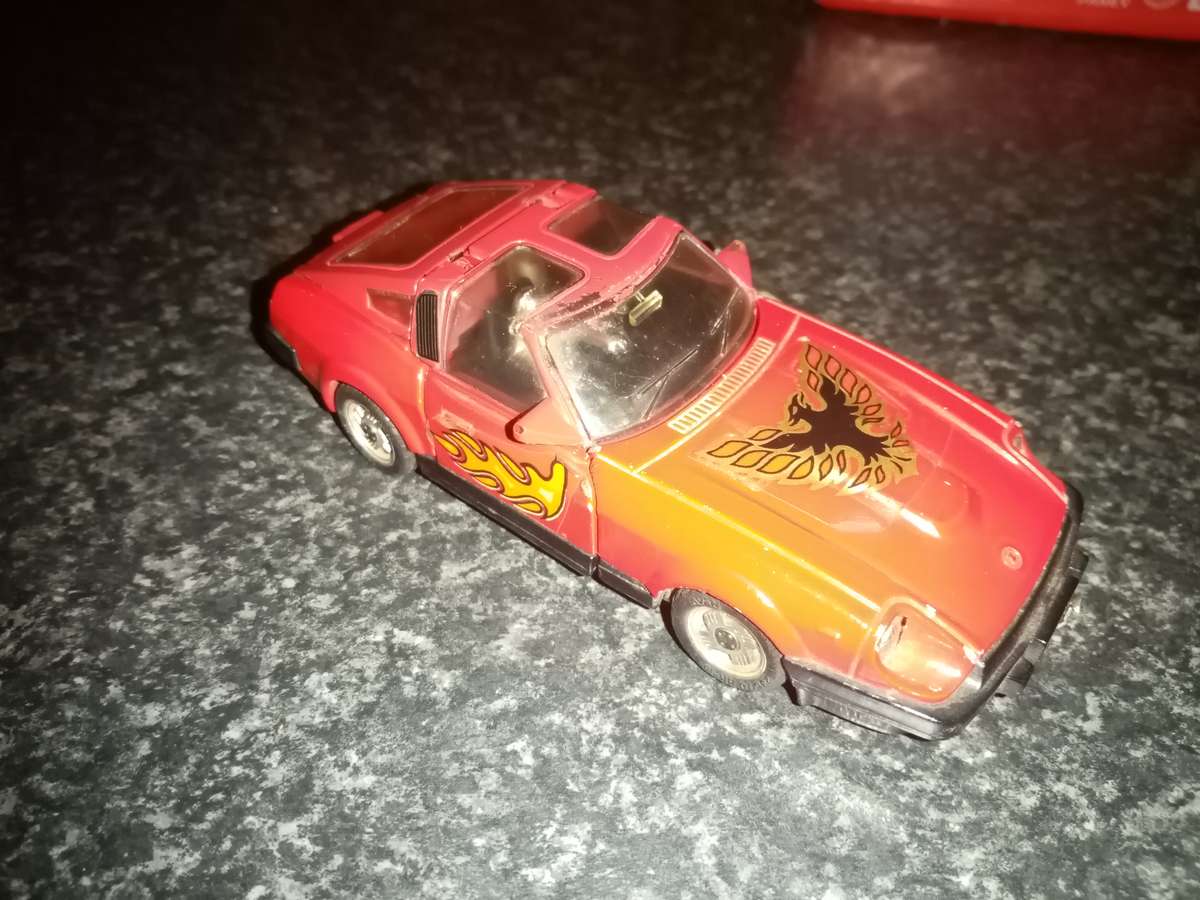 Vintage Popy Transformer Die Cast Car