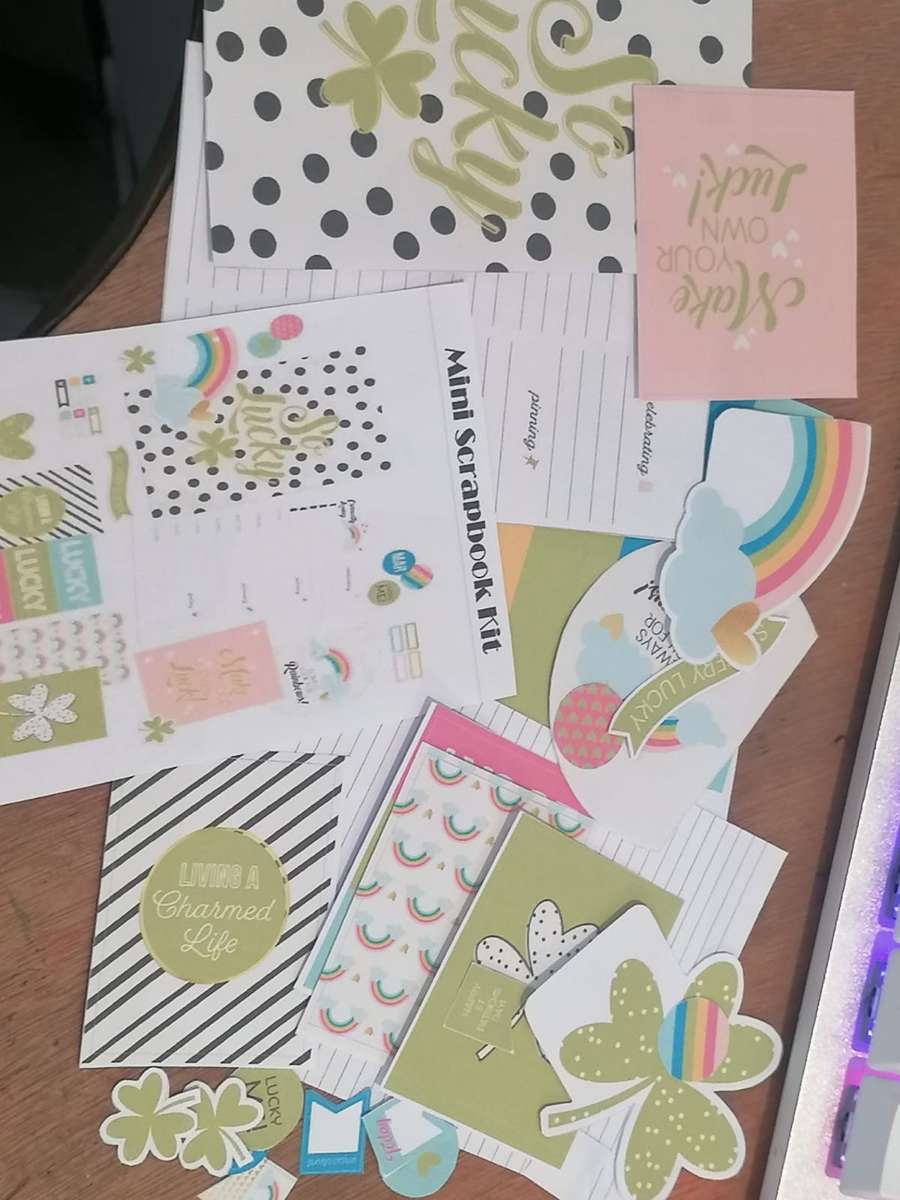 26 Piece Mini Scrapbooking kit