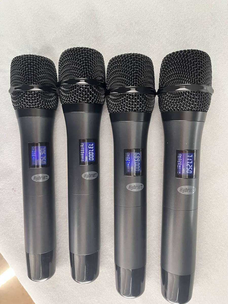 Hybrid+ R8 Receiver with Handheld and Body Pack Transmitters