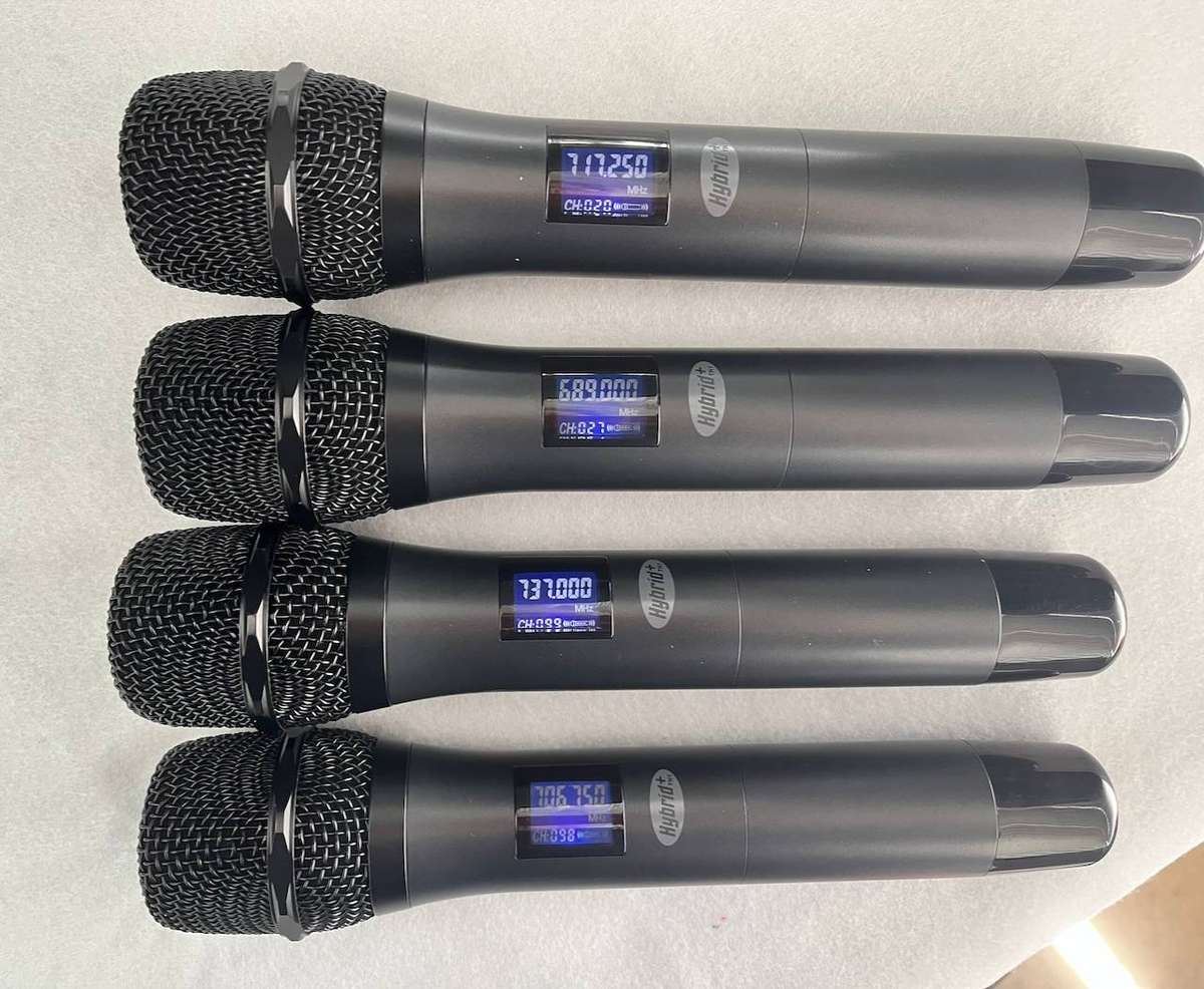 Hybrid+ R8 Receiver with Handheld and Body Pack Transmitters