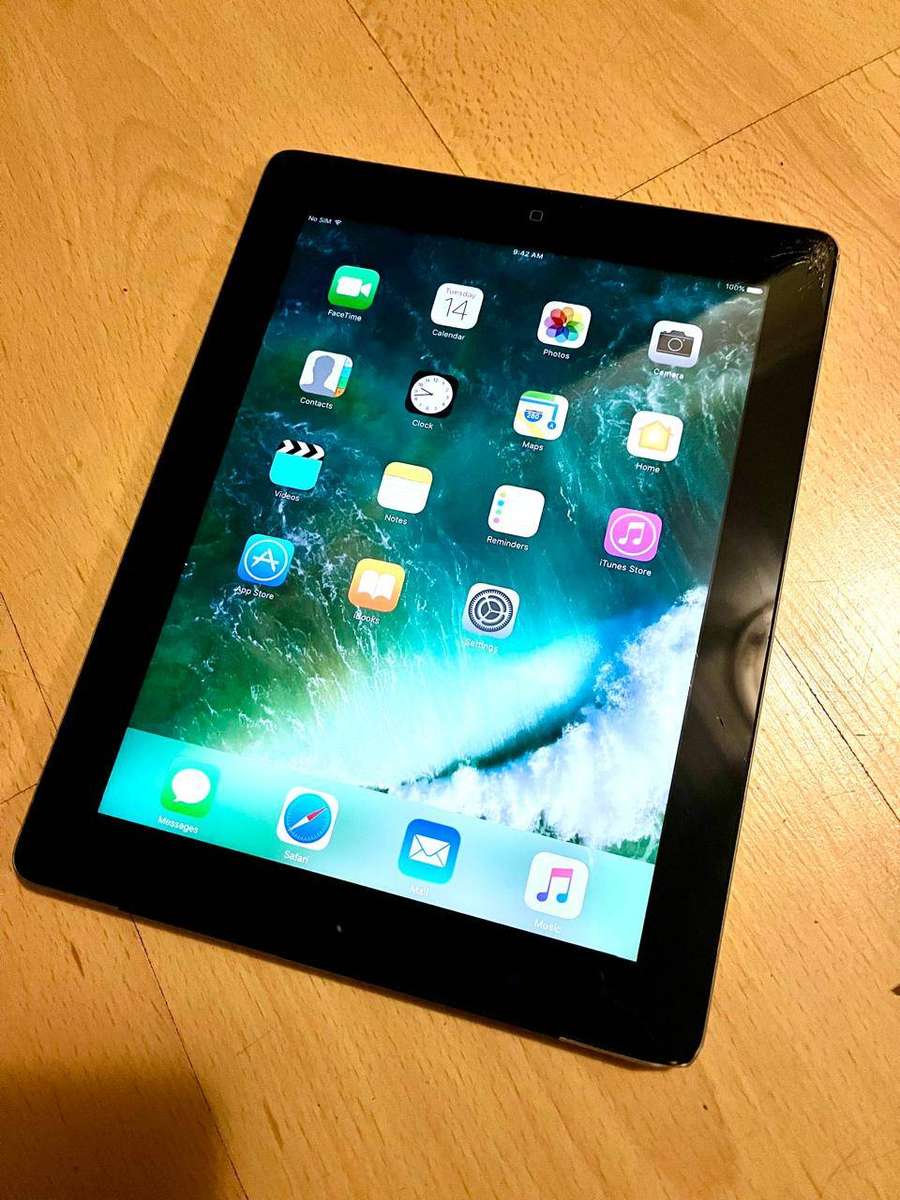Apple iPad 4th Gen WiFi and Cellular 16gig